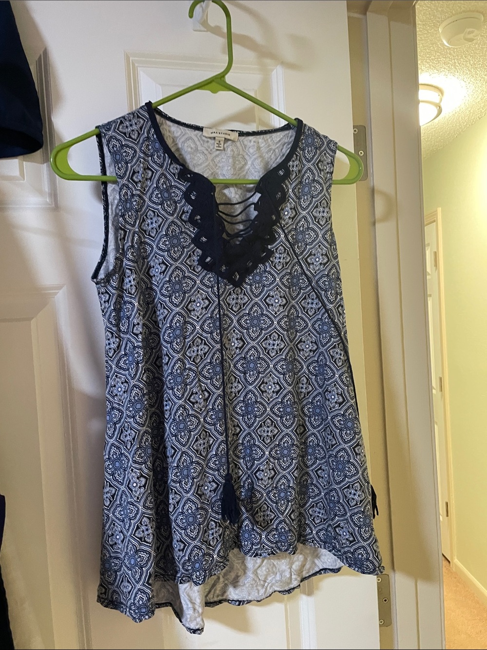 Max Studio Blue Patterned Lace-Up Sleeveless Tank